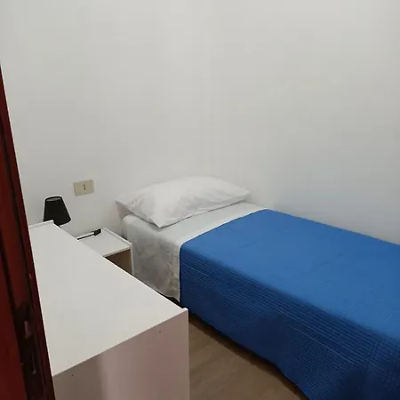 Lägenhet La Casetta Del Centro