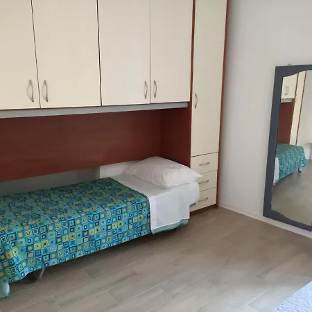 Lägenhet La Casetta Del Centro Palermo